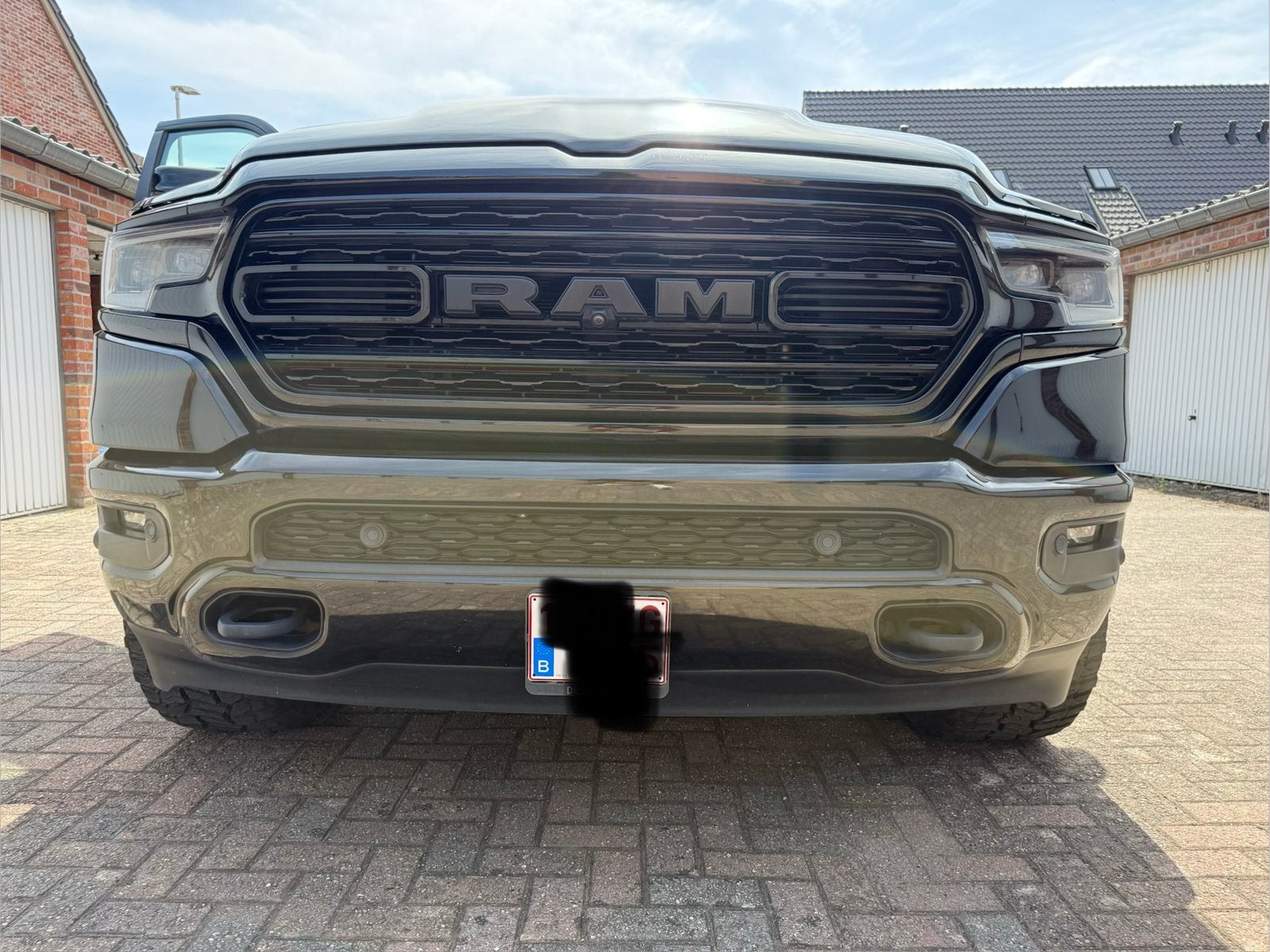 Dodge RAM Limited black, 4 deurs, 295 kW, Zwart, Leder