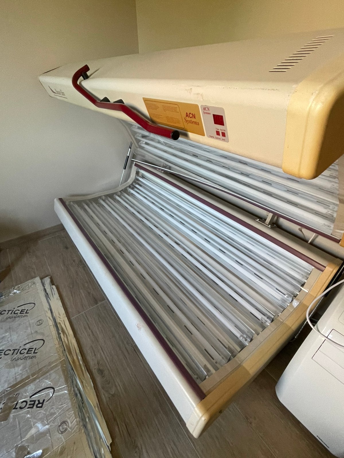 Zonnebank, Electroménager, Enlèvement, Utilisé, Banc solaire double, 15 lampes ou plus