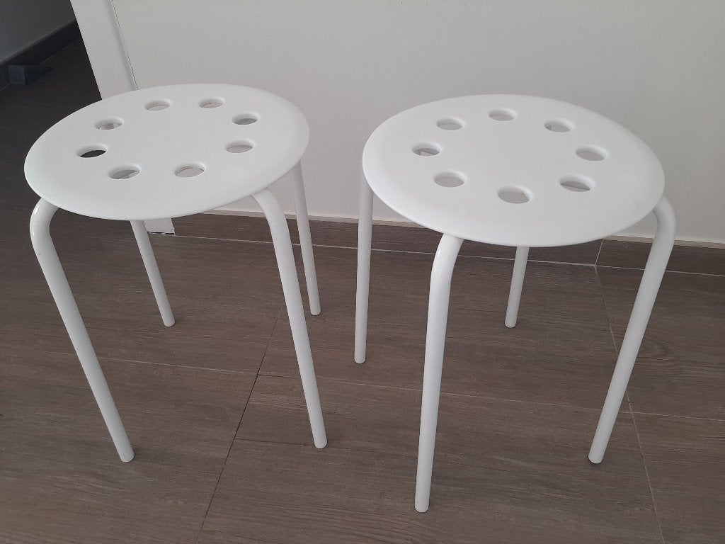 2 tabourets MARIUS, Enlèvement, Comme neuf, Plastique