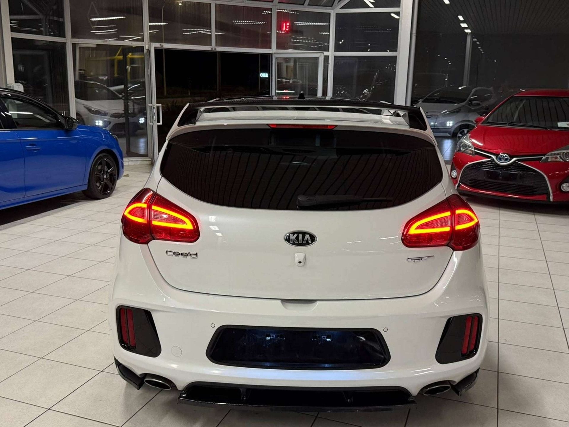 Kia Cee D GT 1.6i Essence 150kW Euro 6b, Autos, Achat, 170 g/km, Euro 6, Boîte manuelle