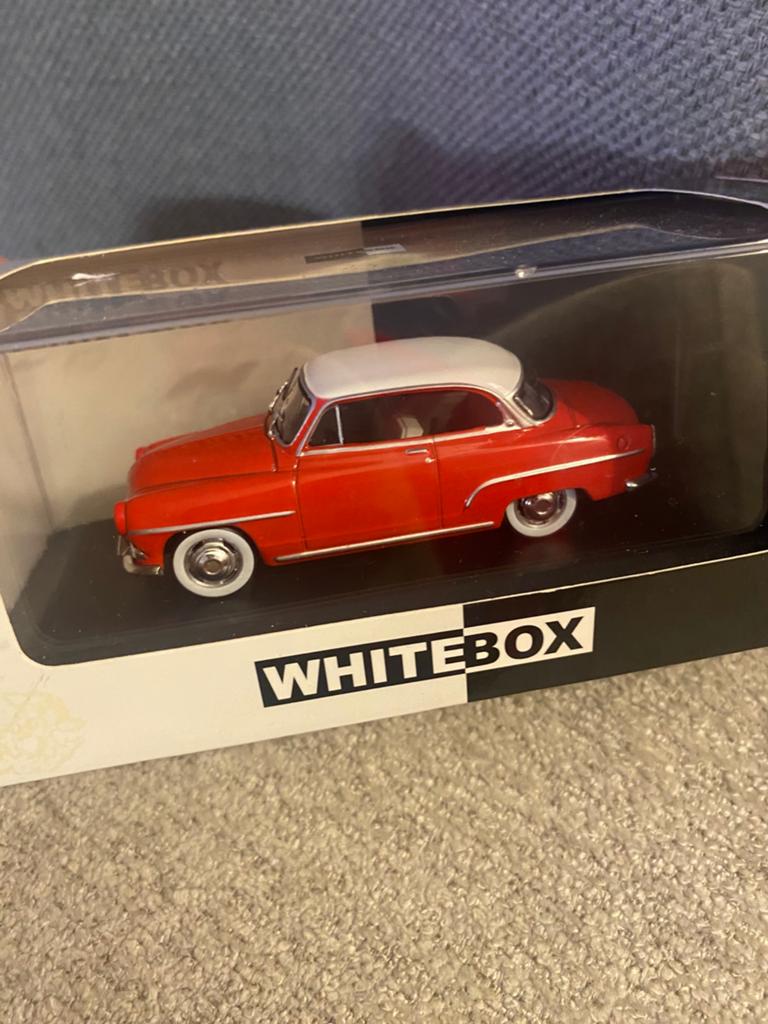 Simca aronde grand large Whitebox 1:43, Hobby & Loisirs créatifs, Enlèvement ou Envoi, Comme neuf