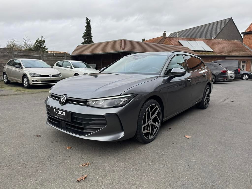 Volkswagen Passat Variant 1.5eTSI DSG, Auto's, Volkswagen, Automaat, Euro 6, Zwart, Bedrijf