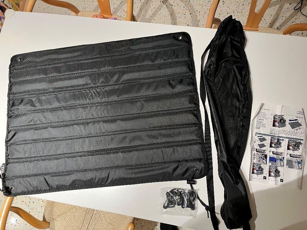 Originele Audi Q4 kofferbak accessoires, Ophalen, Zo goed als nieuw