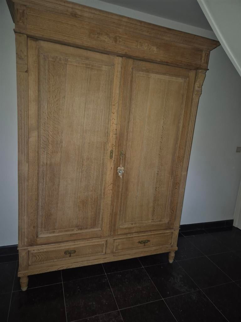 Armoire suspendue en chêne, Antiquités & Art, Antiquités | Meubles | Armoires, Enlèvement