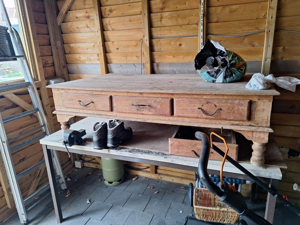 GRATIS salon-tafelje, Ophalen