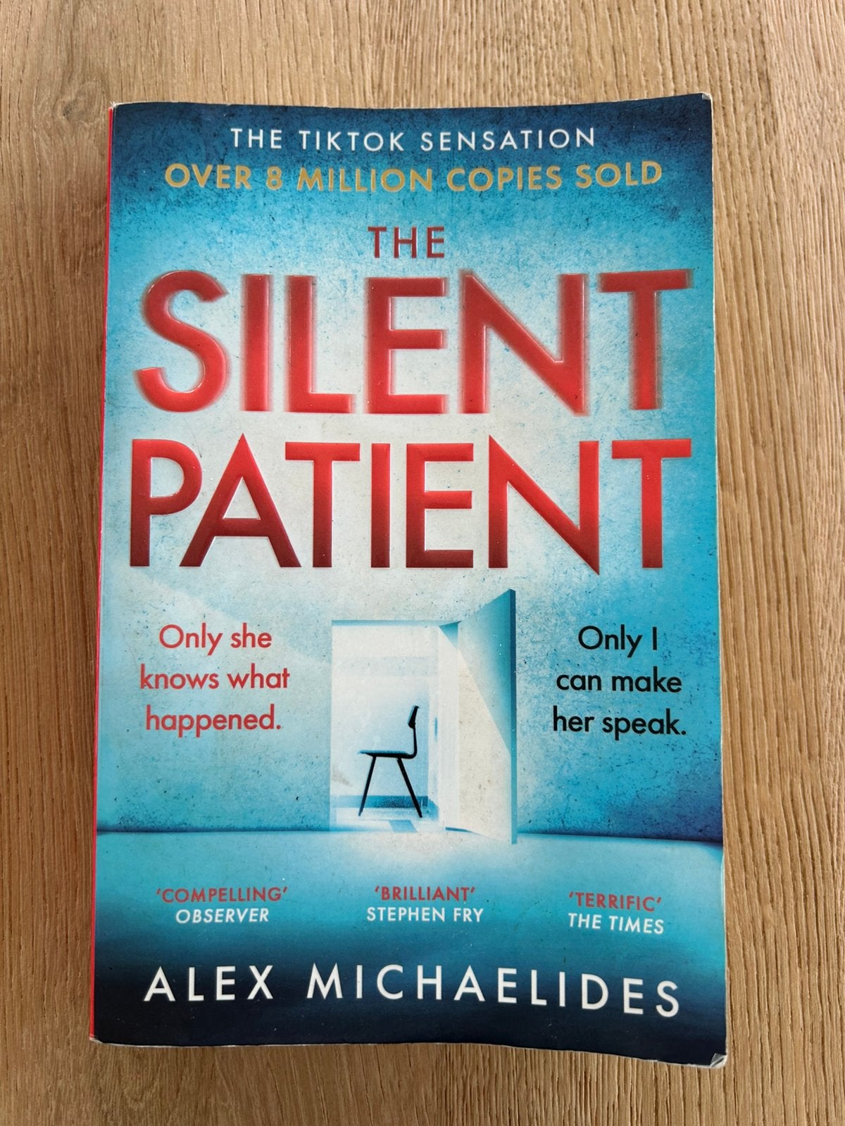 Silent patient Alex Michaelides, Boeken, Ophalen, Zo goed als nieuw