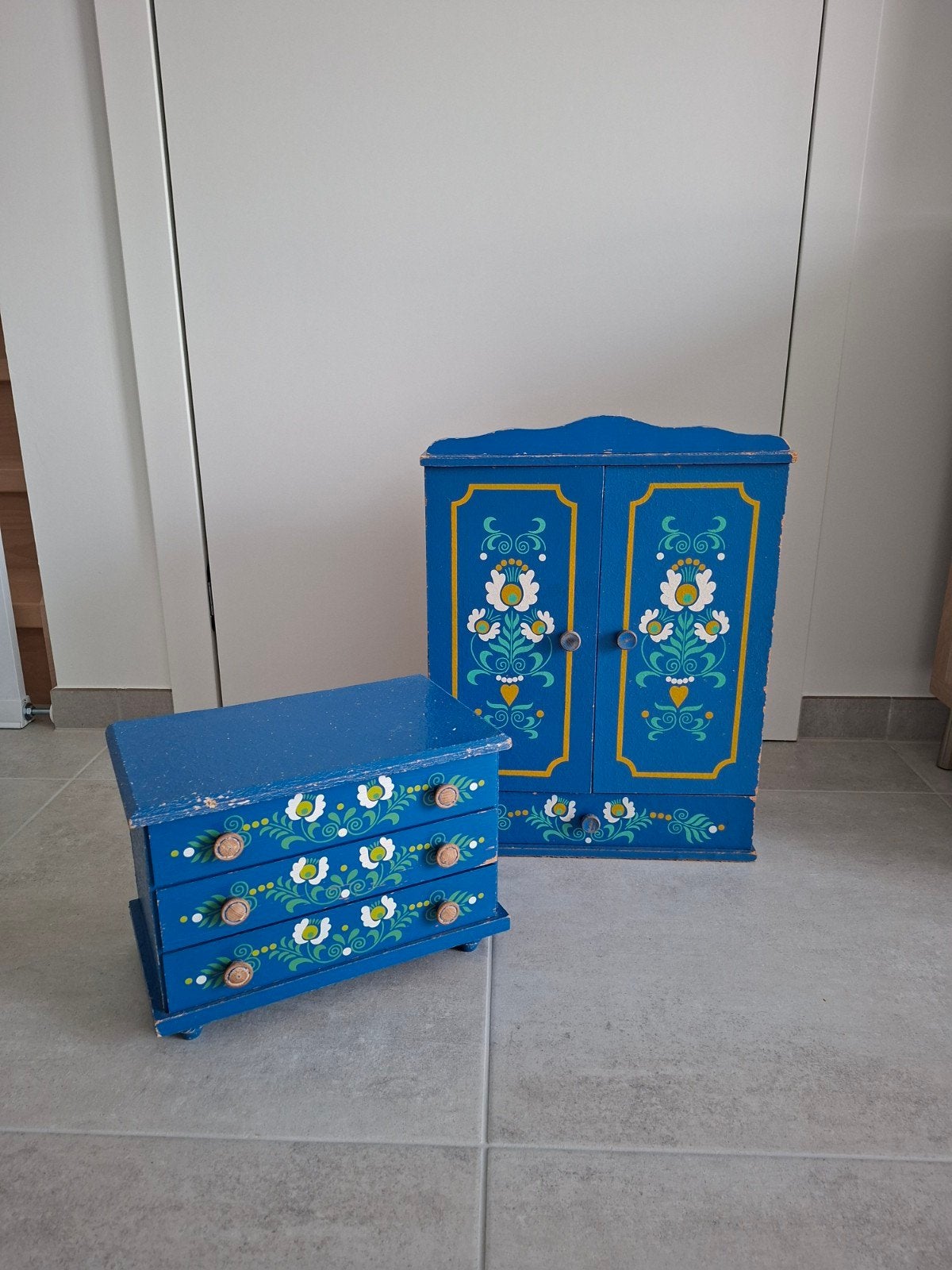 Antiek retro kastje en commode, Antiek en Kunst, Ophalen