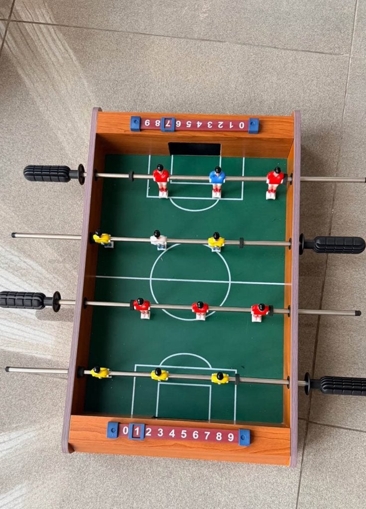 Hout Voetbal tafel /speelgoed kinderen New, Kinderen en Baby's, Ophalen, Nieuw