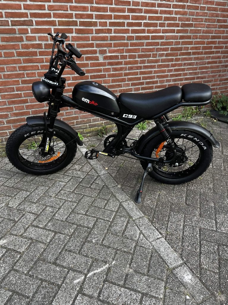 Emoko C93 Pro, Fietsen en Brommers, Zo goed als nieuw, 47 tot 51 cm, 50 km per accu of meer, Ophalen