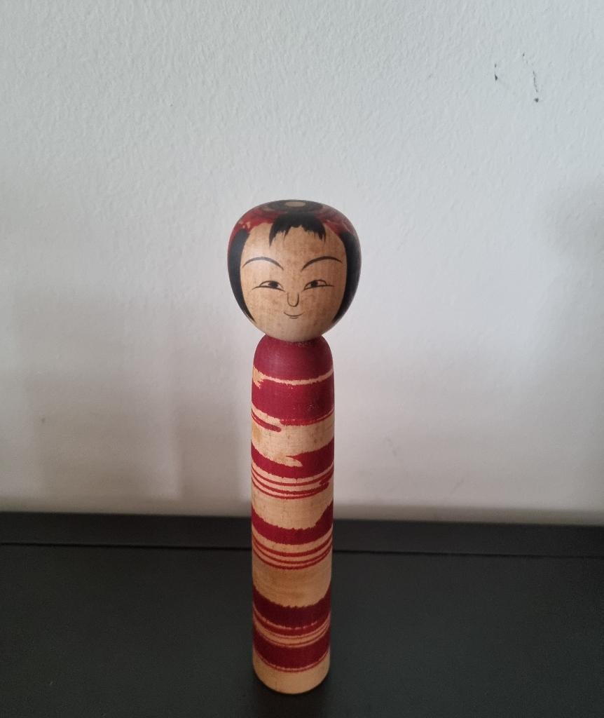 Le mignon Tsuchiyu Kokeshi de Tadao Noji (1931 - 2012), Antiquités & Art, Art | Art non-occidental, Envoi