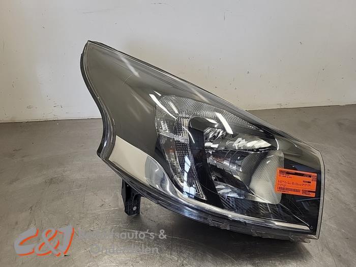Koplamp rechts van een Opel Vivaro, Auto-onderdelen, Verlichting, Opel, Gebruikt, 3 maanden garantie, Ophalen of Verzenden