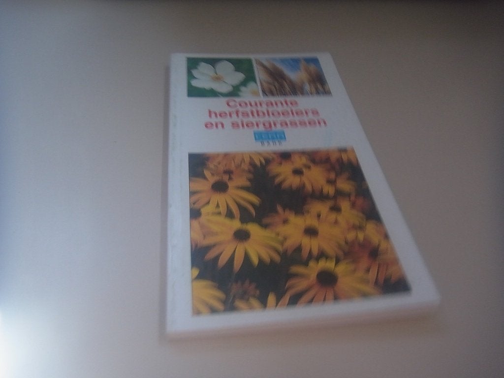 boek courante herfstbloeiers en siergrassen, Boeken, Wonen en Tuinieren, Ophalen of Verzenden, Zo goed als nieuw, Tuinieren en Tuinplanten