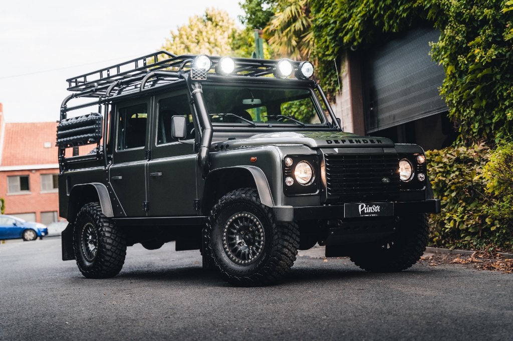 Land Rover Defender 110 CREW CAB // TOPSTAAT //, Auto's, 90 kW, Stof, 4 cilinders, https://public.car-pass.be/vhr/cec44b20-dd38-44bf-be6b-d6ba4236b873