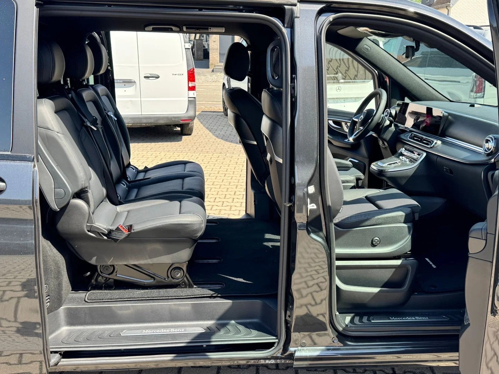 Mercedes-Benz V-Class 300d 4Matic lichte-Vracht Amg-Pack L3, Autos, Argent ou Gris, Entreprise, Carnet d'entretien, 2500 kg