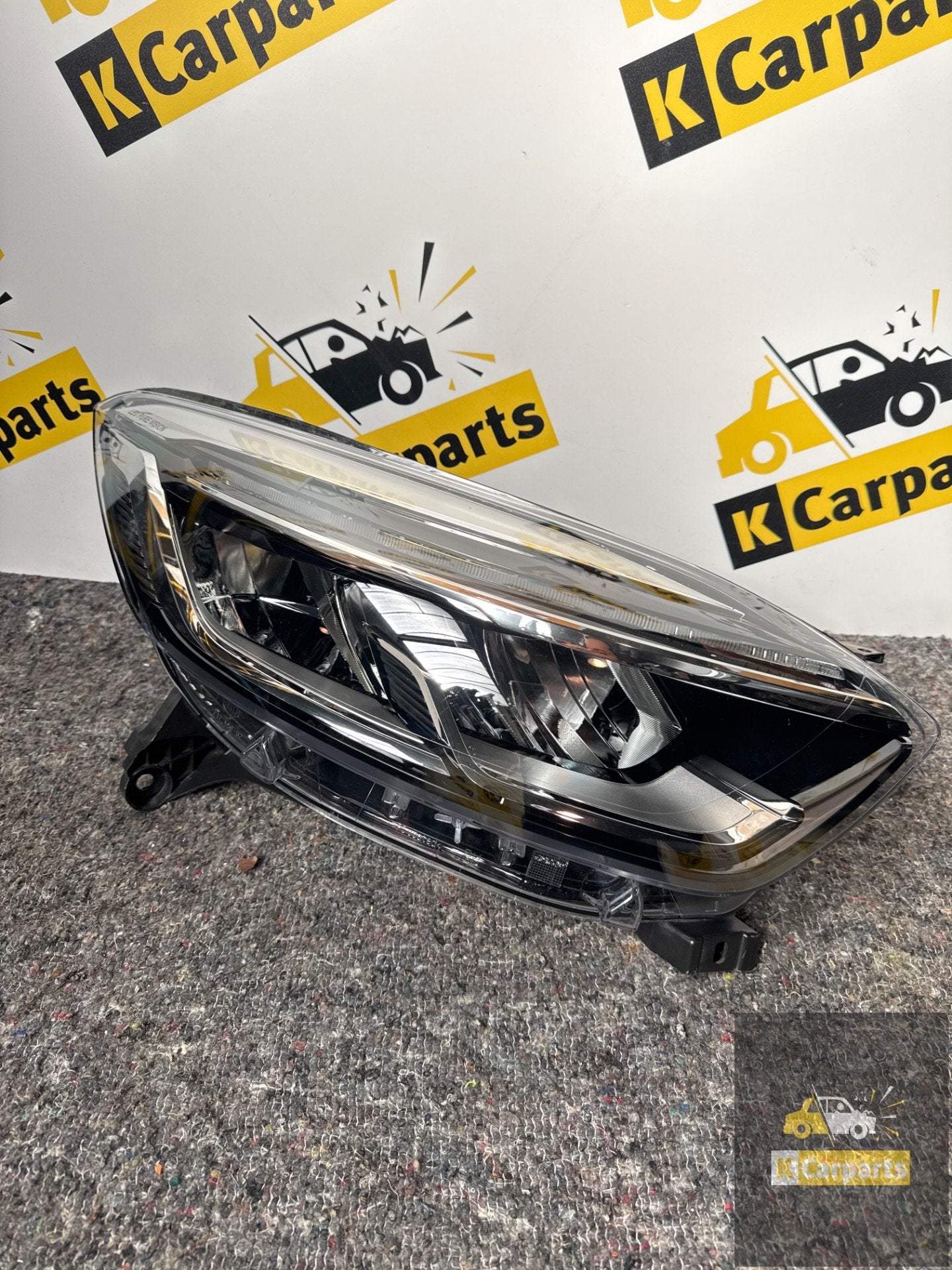 Renault Captur I Lift Phare avant droit complet 260107244R, Renault Group, Contact.group@renault.com, Renault, Utilisé