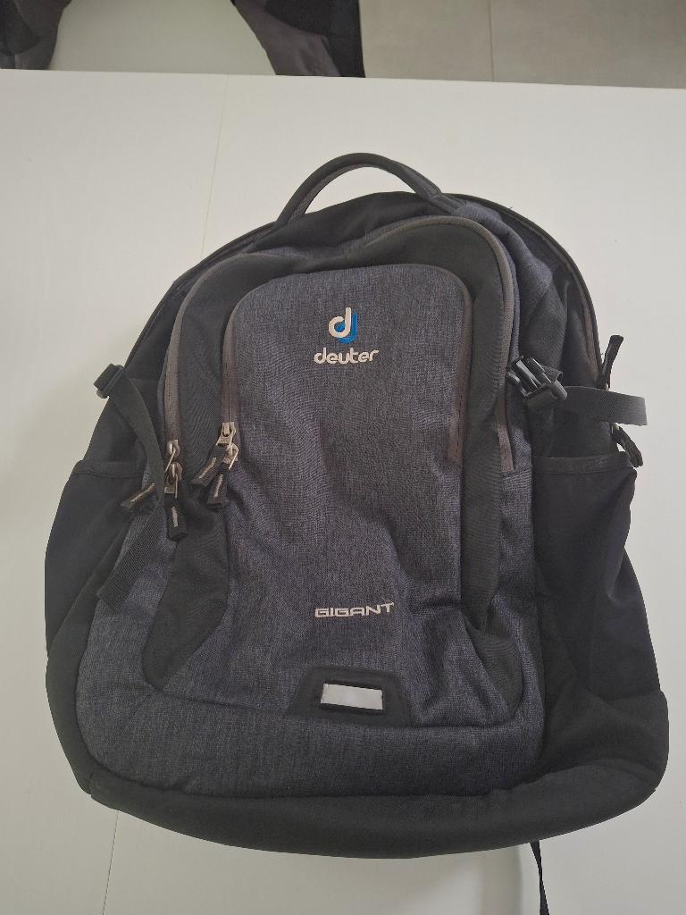 DEUTER tas GIGANT model / goede staat, Ophalen, Gedragen