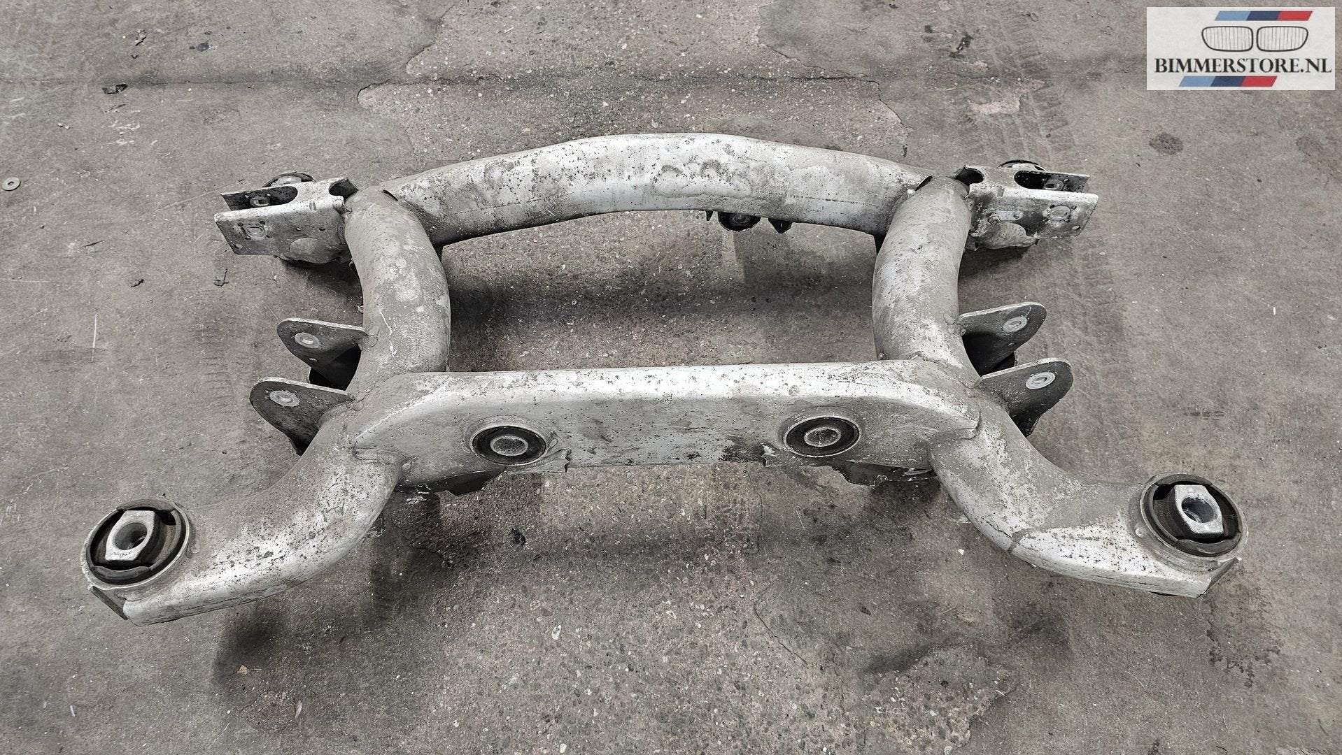Subframe achterzijde M5  BMW 5 serie E39 33312229531 2229531, Enlèvement ou Envoi, -, Origine de la pièce connue, Utilisé