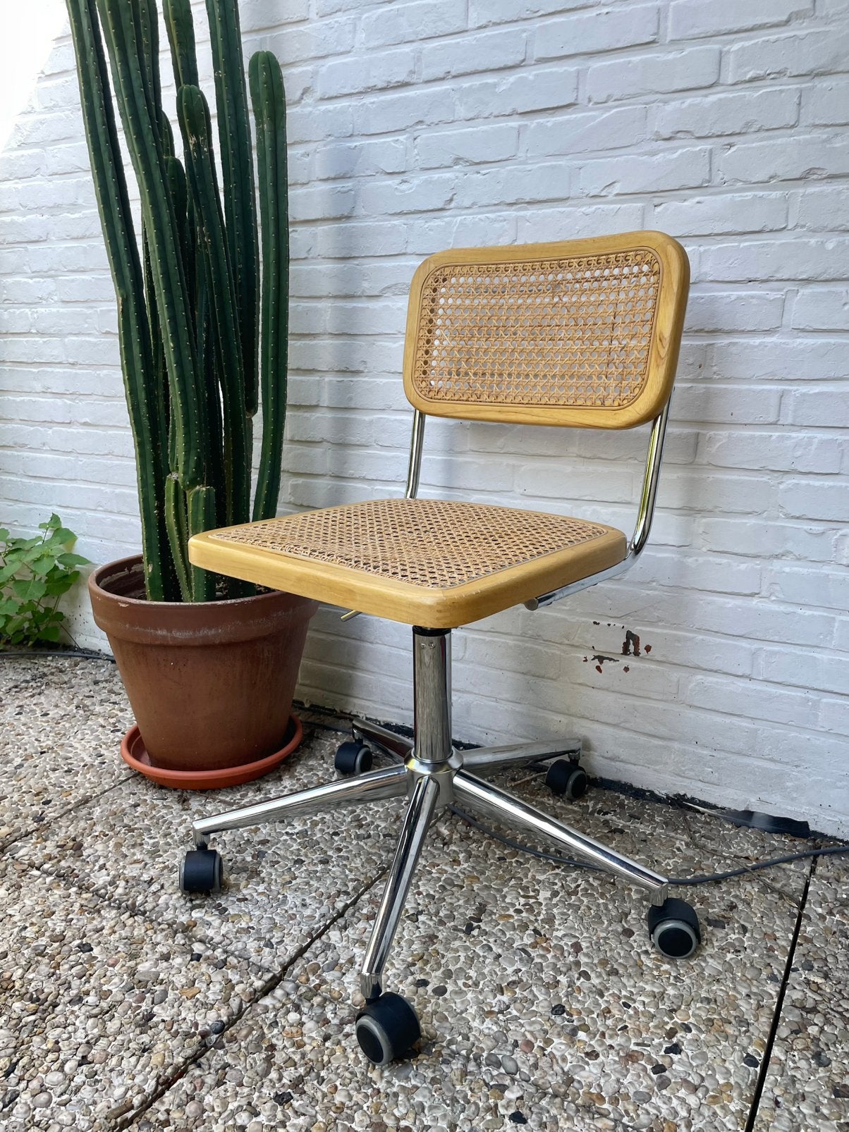 Rotan chroom Draaistoel, Ophalen, Zo goed als nieuw