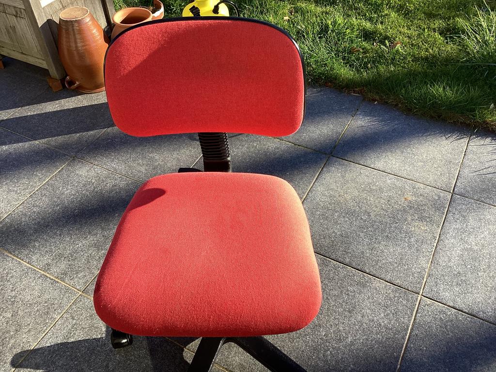 Chaise de bureau roulante, rouge clair, Enlèvement, Utilisé, Rouge, Chaise de bureau