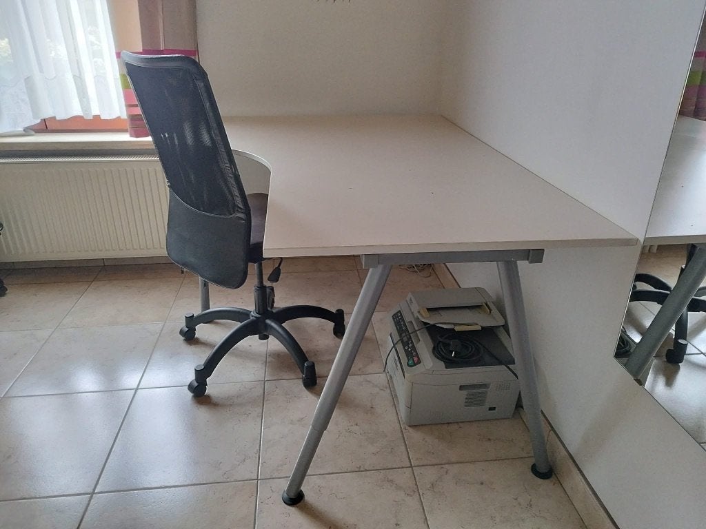 Bureau exclusief stoel ikea, Ophalen, Zo goed als nieuw, Wit, Bureaustoel