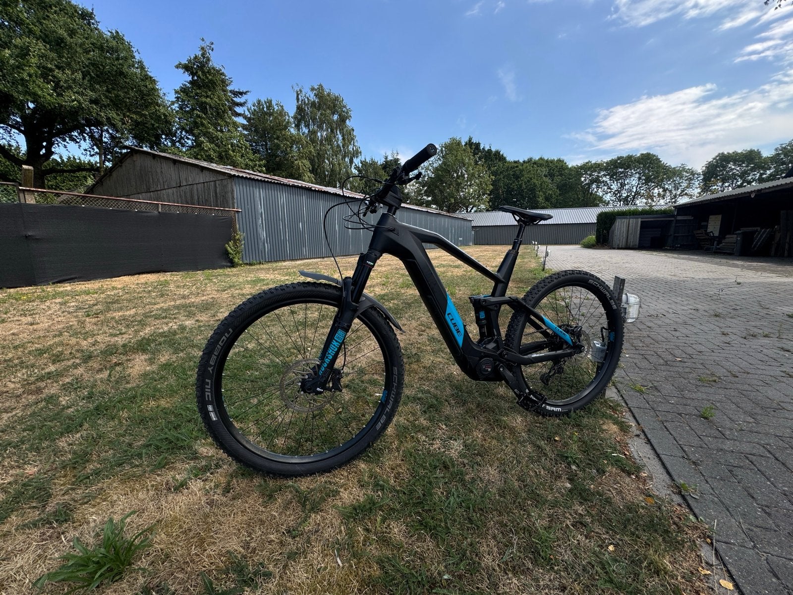 CUBE Stereo Hybrid XL CARBON + bonuses, Enlèvement, Comme neuf, Carbone