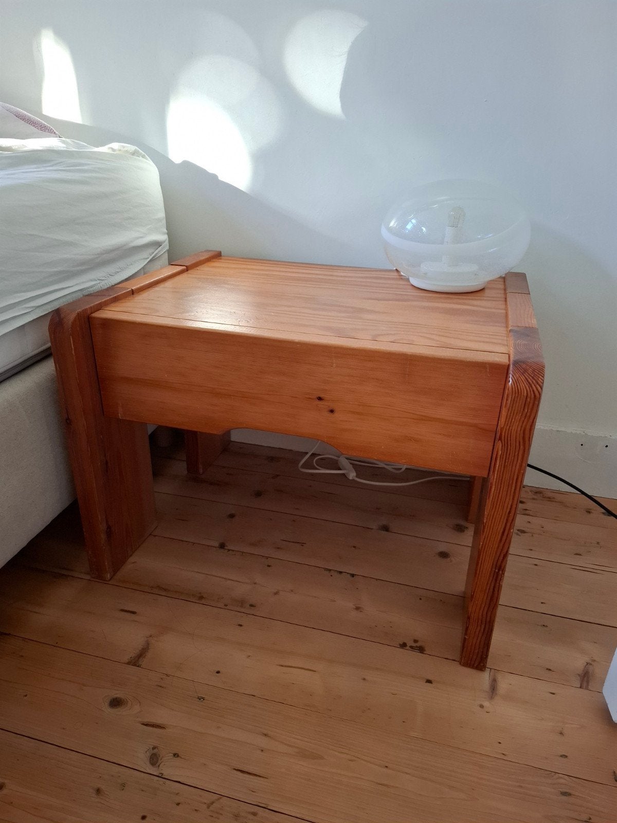 Set vintage grenen nachtkastjes, Antiek en Kunst, Antiek | Meubels | Tafels, Ophalen