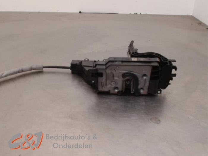 Deurslot Mechaniek 2Deurs links van een Mercedes Vito, Gebruikt, -, Ophalen of Verzenden, -