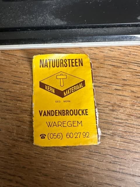 luciferdoos etiket label natuursteen Vandenbroucke Waregem, Gebruikt, Vandenbroucke, Ophalen of Verzenden, Info@nrtuvanbr.lb