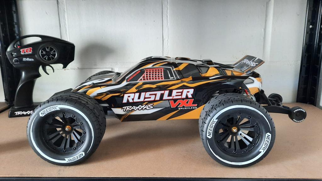 Traxxas rustler 2 WS, Hobby en Vrije tijd, Modelbouw | Radiografisch | Auto's, Ophalen, Zo goed als nieuw