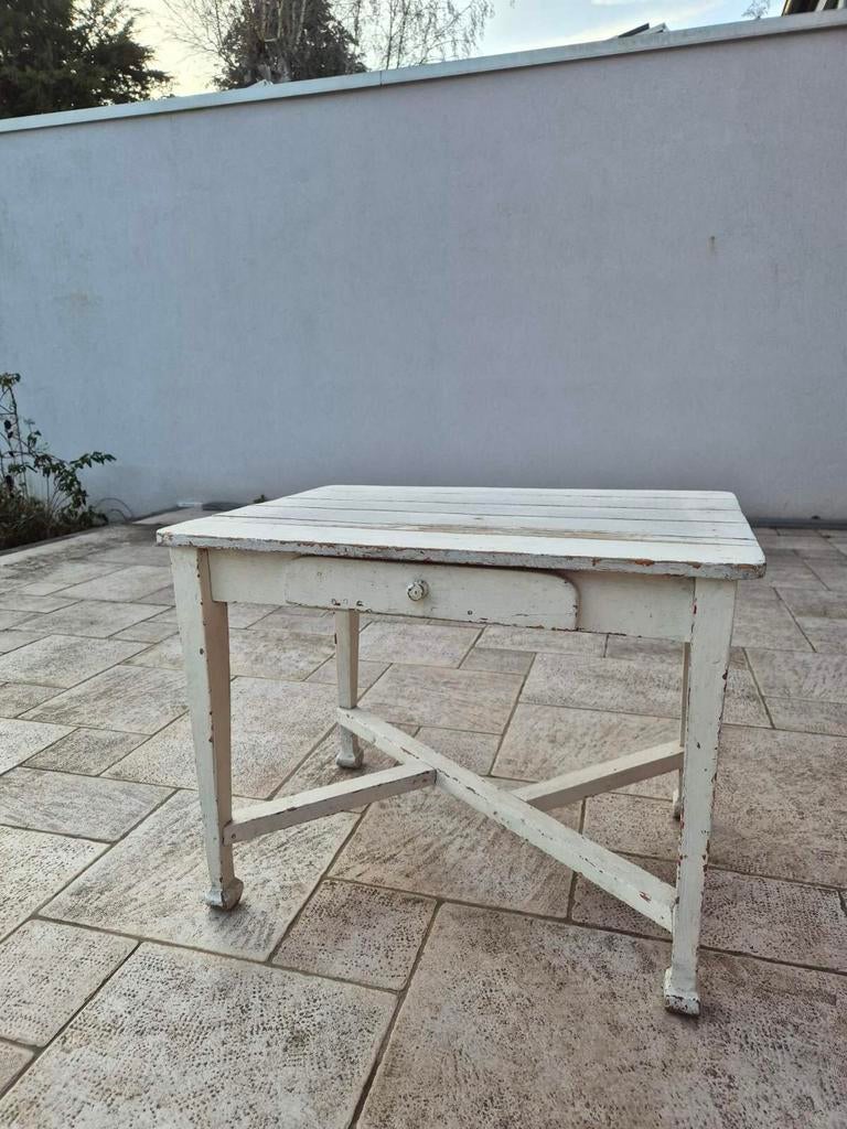 Bureau pour enfant en bois, Utilisé, Table(s)