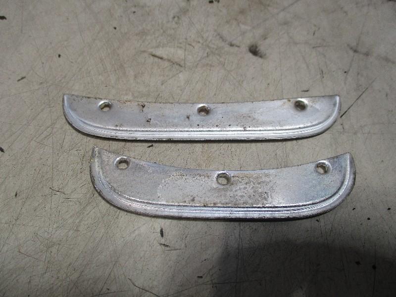 HANDGREEP chrome strips links voor / 8 (W115), Gebruikt, Mercedes-Benz