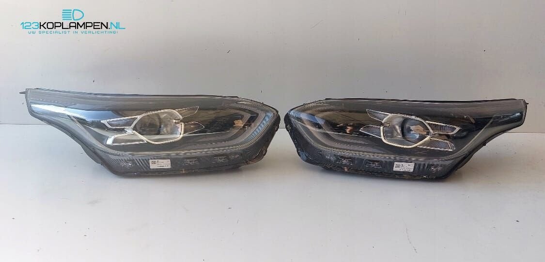 Kia Proceed Full Led koplamp links rechts, Kia, -, Utilisé, -