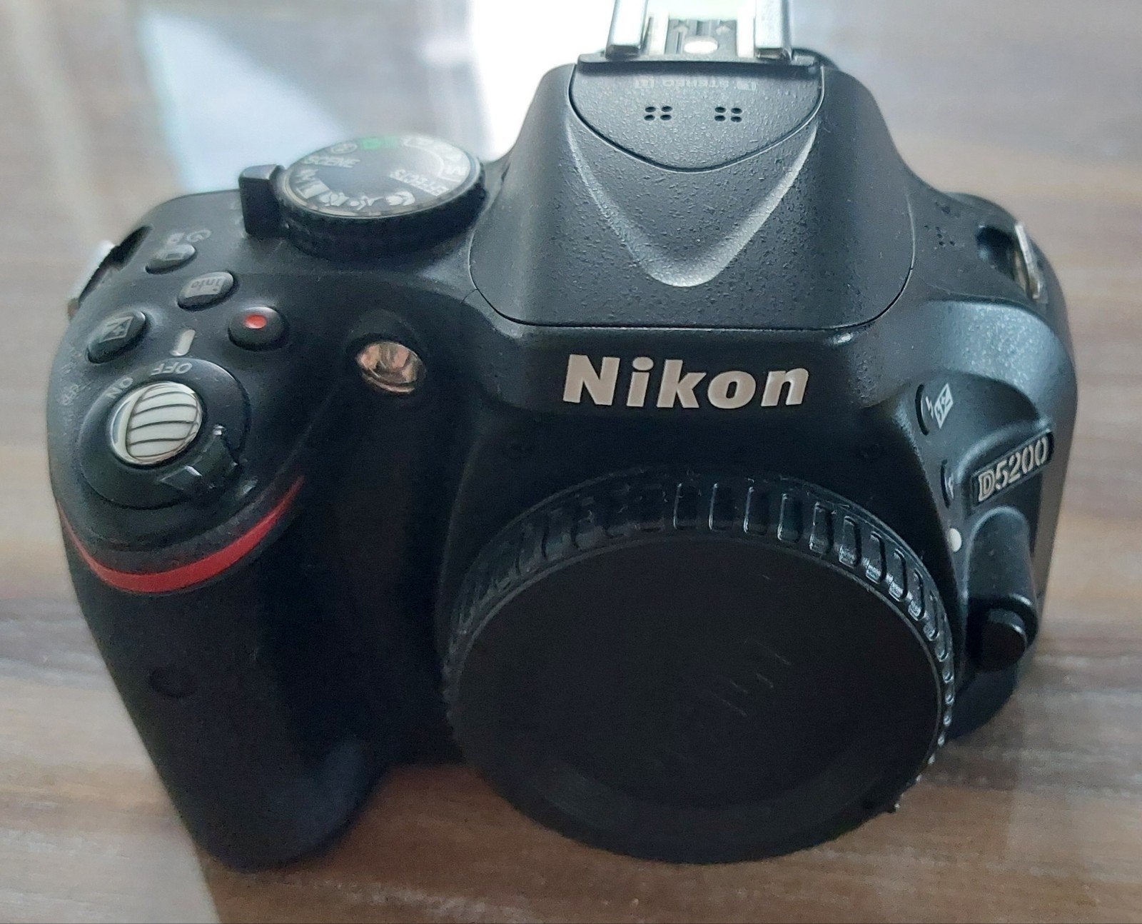 Body Nikon D5200 met oplader en 2 batterijen, Ophalen, Oplader, Nikon
