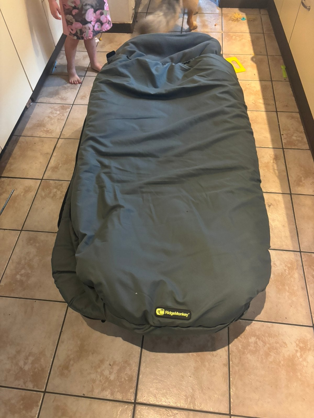 Ridgemonkey bedchair + slaapzak, Caravans en Kamperen, Slaapzakken, Ophalen, Zo goed als nieuw