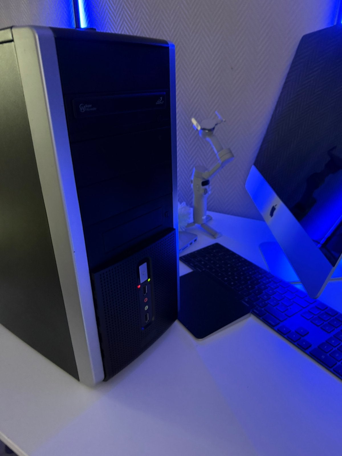 Desktop-pc te koop – Intel Core i5, Gebruikt, HDD, 8 GB, Ophalen of Verzenden