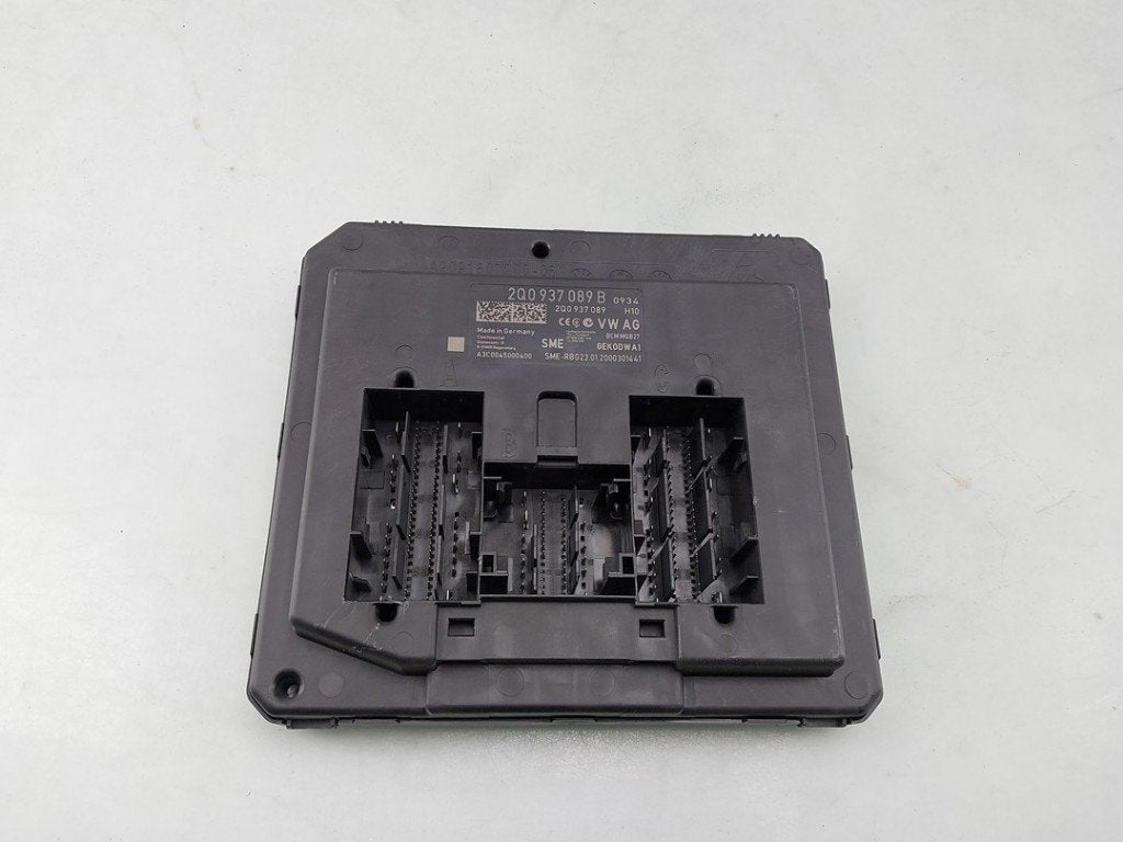 COMPUTER BODY CONTROL Skoda Fabia III (NJ3), Gebruikt, Info@skoda-auto.de, Skoda, Max-Planck-Straße  3-5
64331  Weiterstadt, DE