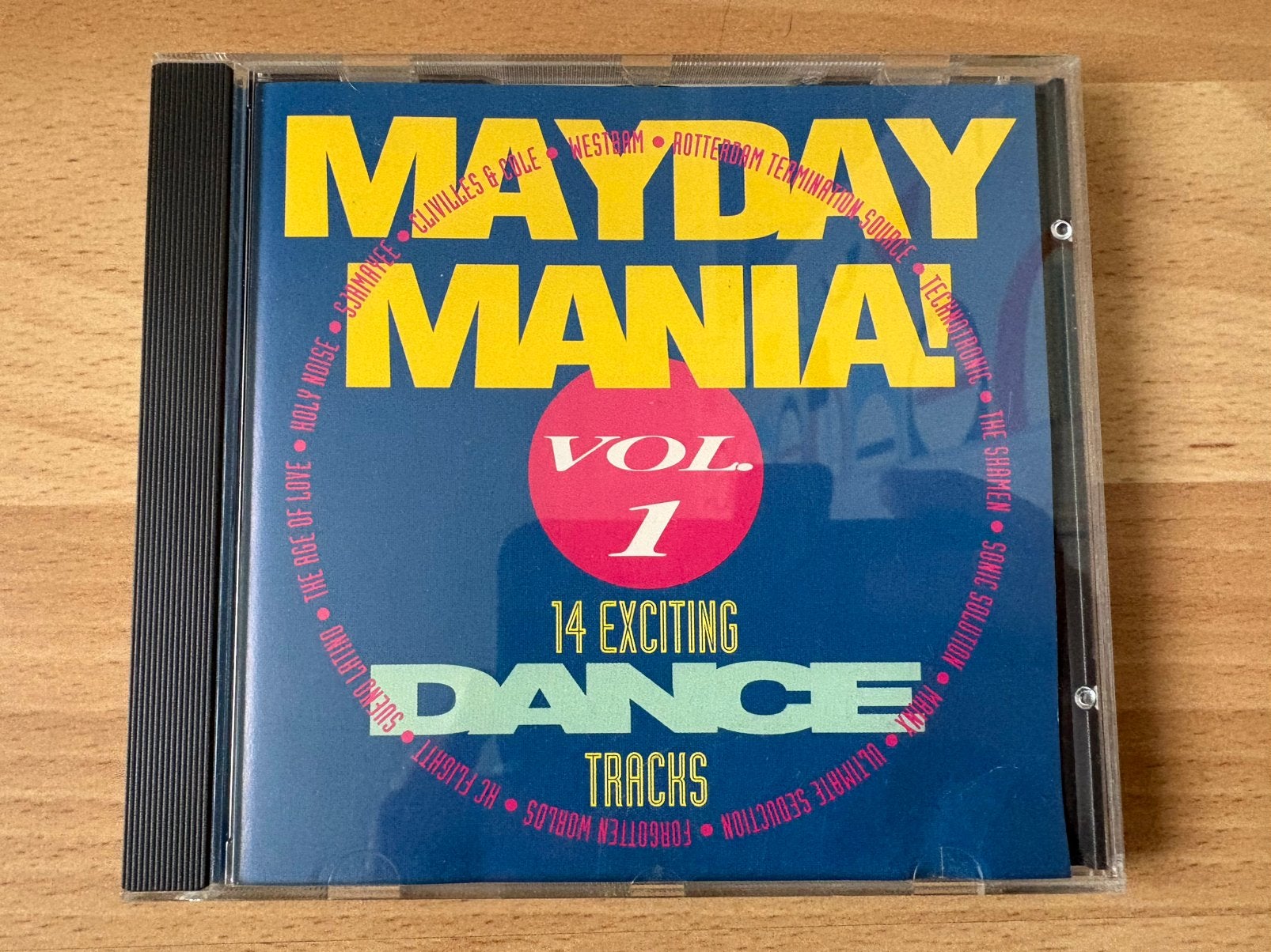 Mayday mania, Ophalen of Verzenden, Zo goed als nieuw