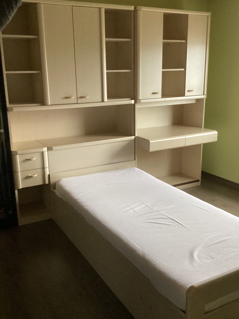 Slaapkamer met bureau, Kinderen en Baby's, Ophalen, Gebruikt, Jongetje of Meisje