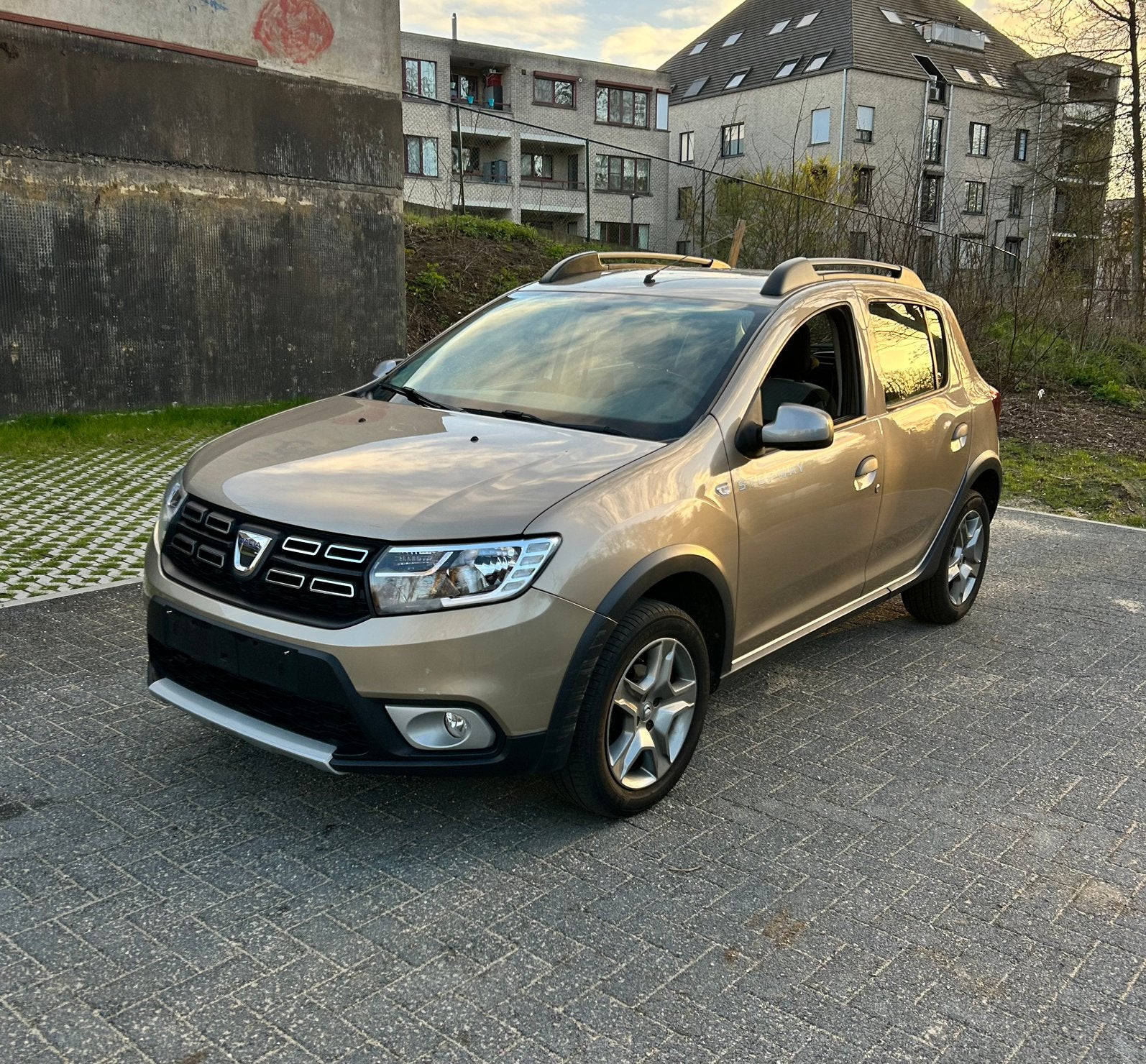 DACIA SANDERO/STEPWAY PLUS 0.9BENZINE • 2020 • 35.000KM, Bedrijf, Handgeschakeld, Cruise Control, Sandero Stepway