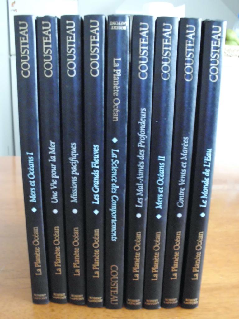 Collection  COUSTEAU, Livres, Science-fiction, Enlèvement, Comme neuf