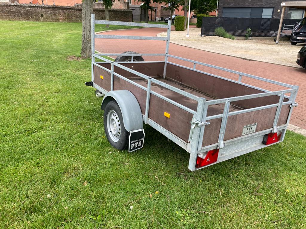 Aanhangwagen 750 kg, Ophalen, Zo goed als nieuw