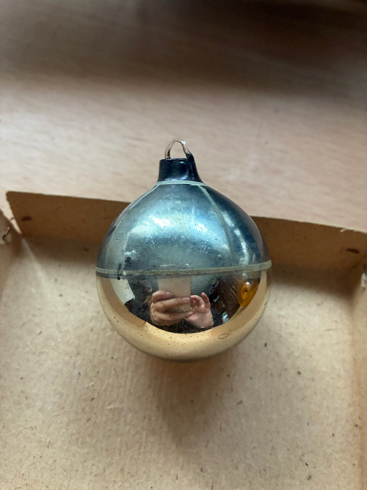Oude kerstbal Ajeko, Diversen, Kerst, Ophalen of Verzenden, Zo goed als nieuw