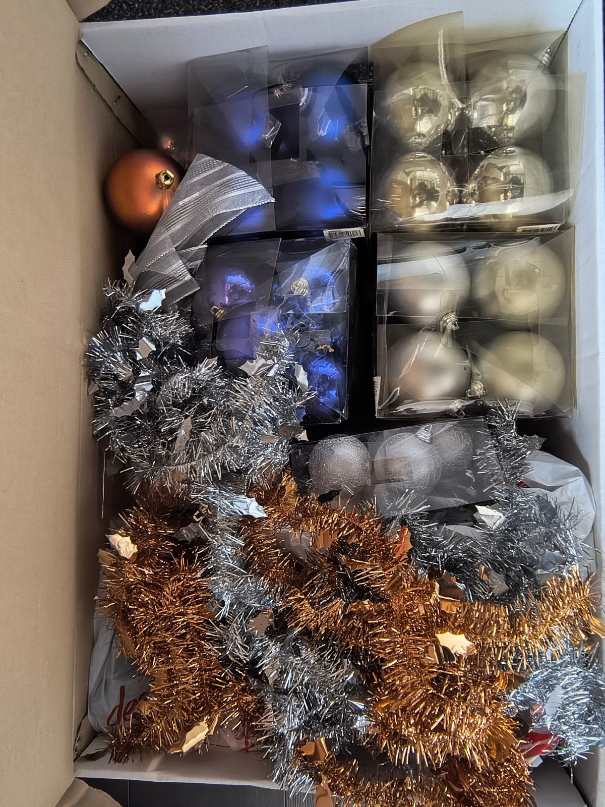Grote doos vol met kerstgerief, Diversen, Ophalen
