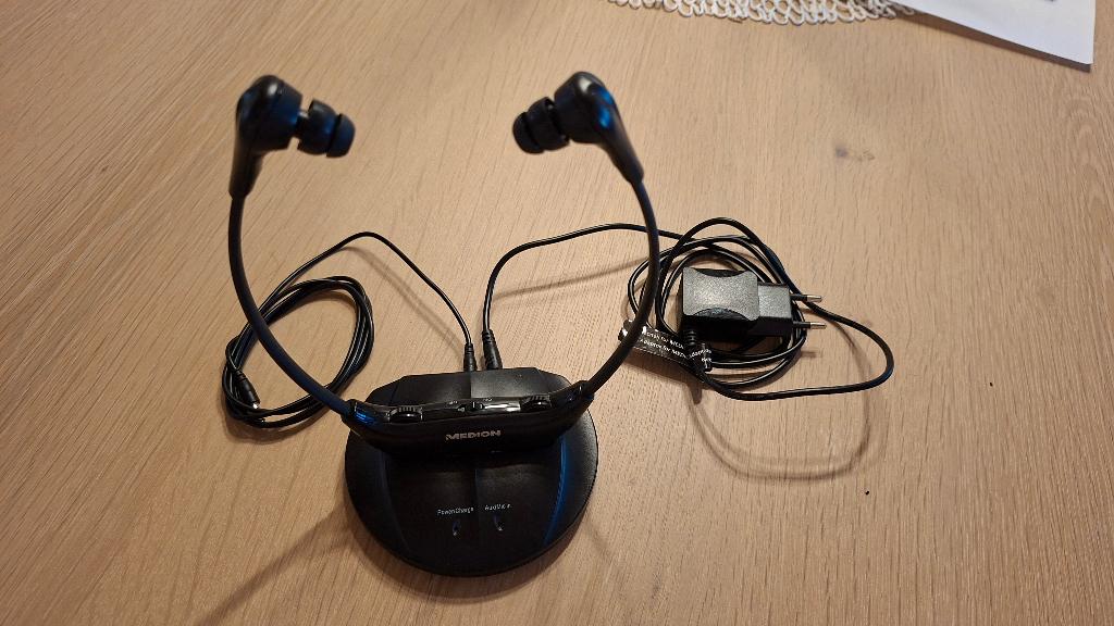 Draadloze hoofdtelefoon -  TV koptelefoon, Audio, Tv en Foto, Hoofdtelefoons, Overige merken, Zo goed als nieuw, Draadloos, Op oor (supra aural)