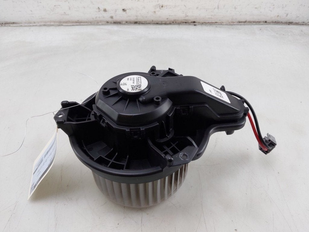 VENTILATEUR RADIATEUR MOTEUR Ford Focus 4 (01-2018/12-2025), Henry-Ford-Straße  1
50735  Köln, DE, Ford-Werke GmbH, Kunden@ford.com