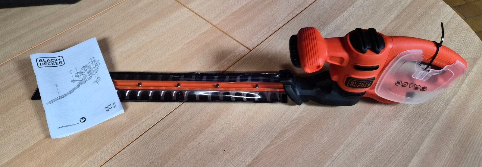Black + Decker heggenschaar 450w, Jardin & Terrasse, Enlèvement ou Envoi, Neuf, Électrique, Black+Decker