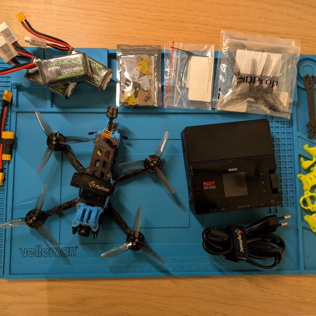 Fpv drone 3.5inch met batterijen & lader, Audio, Tv en Foto, Basiskwaliteit, 100 tot 1000 meter, Overige merken, Ophalen of Verzenden