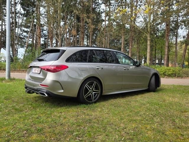 Mercedes C180 AMG Line | Pano | Digital Light 11.500 km, Automaat, 4 cilinders, Leder, 5 deurs