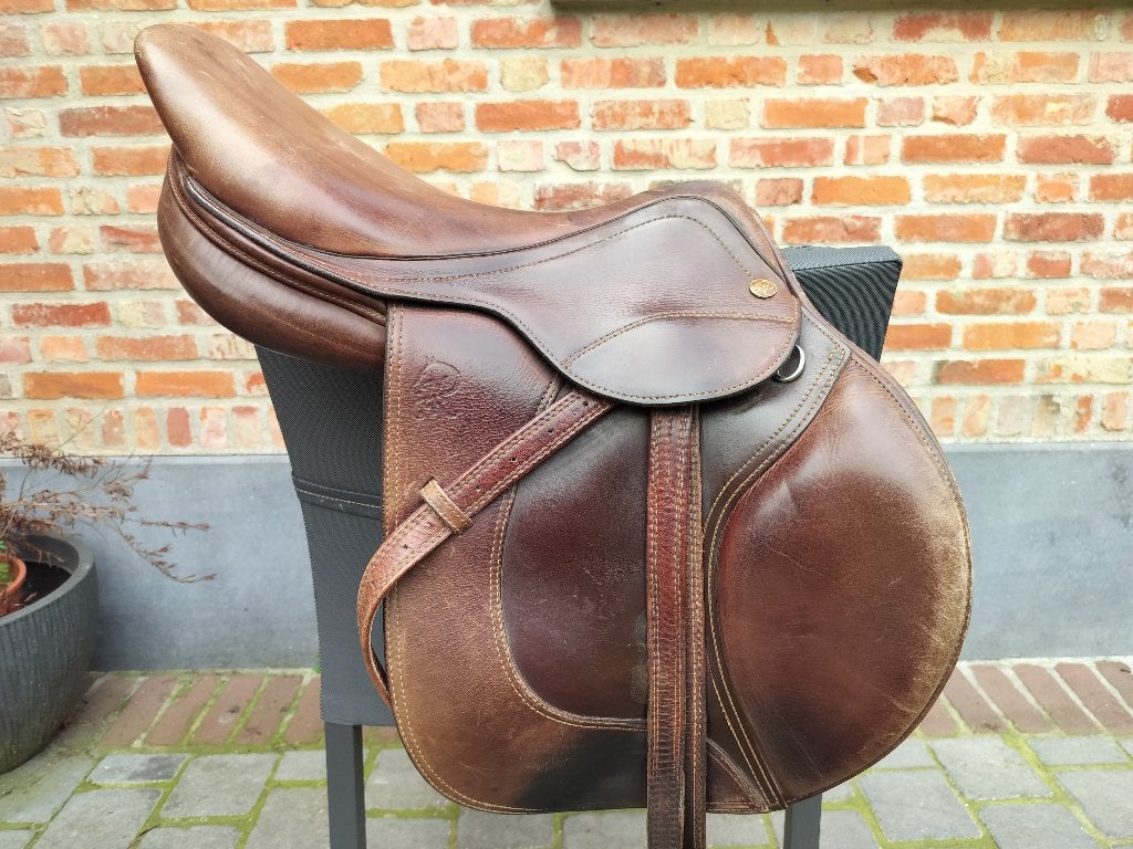 Gebruikt springzadel MacRider, Dieren en Toebehoren, Ophalen, L (17.5 inch), Gebruikt, Vlakke zit