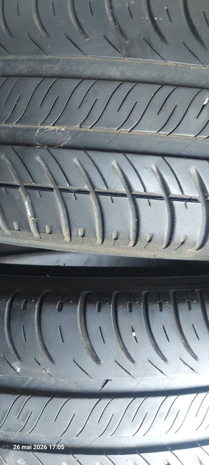 2 pneus michelin saver 175/70/14 84t, Autos : Pièces & Accessoires, 14 pouces, 175 mm, Véhicule de tourisme, Pneus été